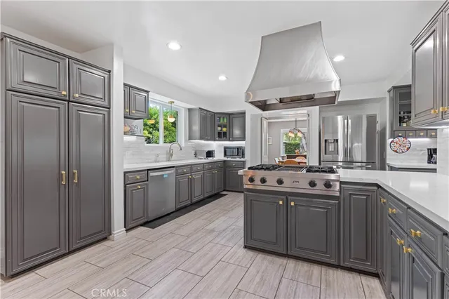 $1,775,000 | 13405 Tiara Street, Valley Glen, CA 91401