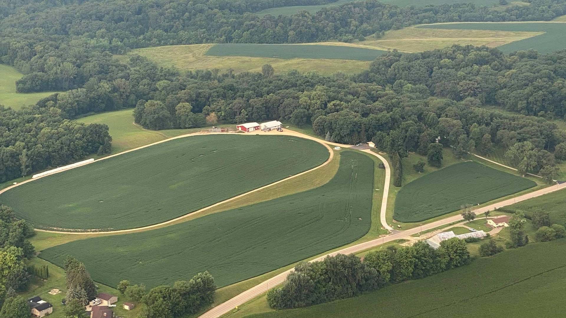 12773 Garden Plain Road Morrison, IL 61270 - Photo 1 of 1 a view of a tennis court