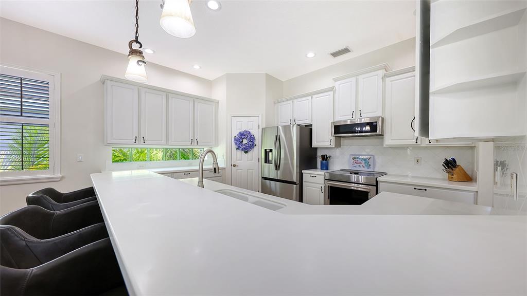 730 Fordingbridge Way Osprey, FL 34229 - Photo 10 of 60