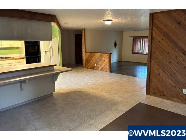 283 Northwest Reed Lane Dallas, OR 97338 - Photo 19 of 28