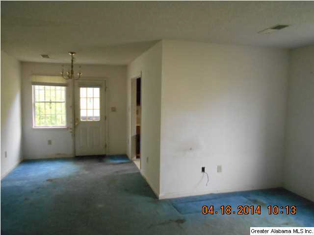 729 Crowne Road Birmingham, AL 35224 - Photo 3 of 10