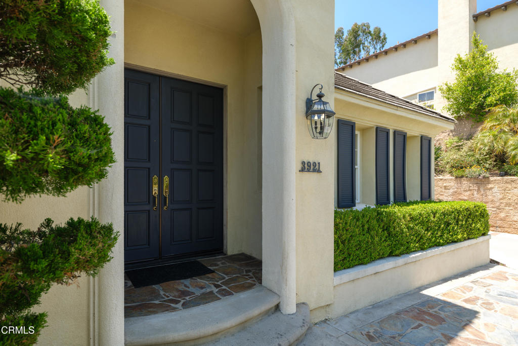 3921 Chapman Court Altadena, CA 91001 - Photo 2 of 64 NPW_3921Chapman_006_FLEXMLS