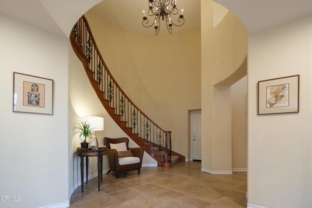 3921 Chapman Court Altadena, CA 91001 - Photo 27 of 64 a view of entryway and hall