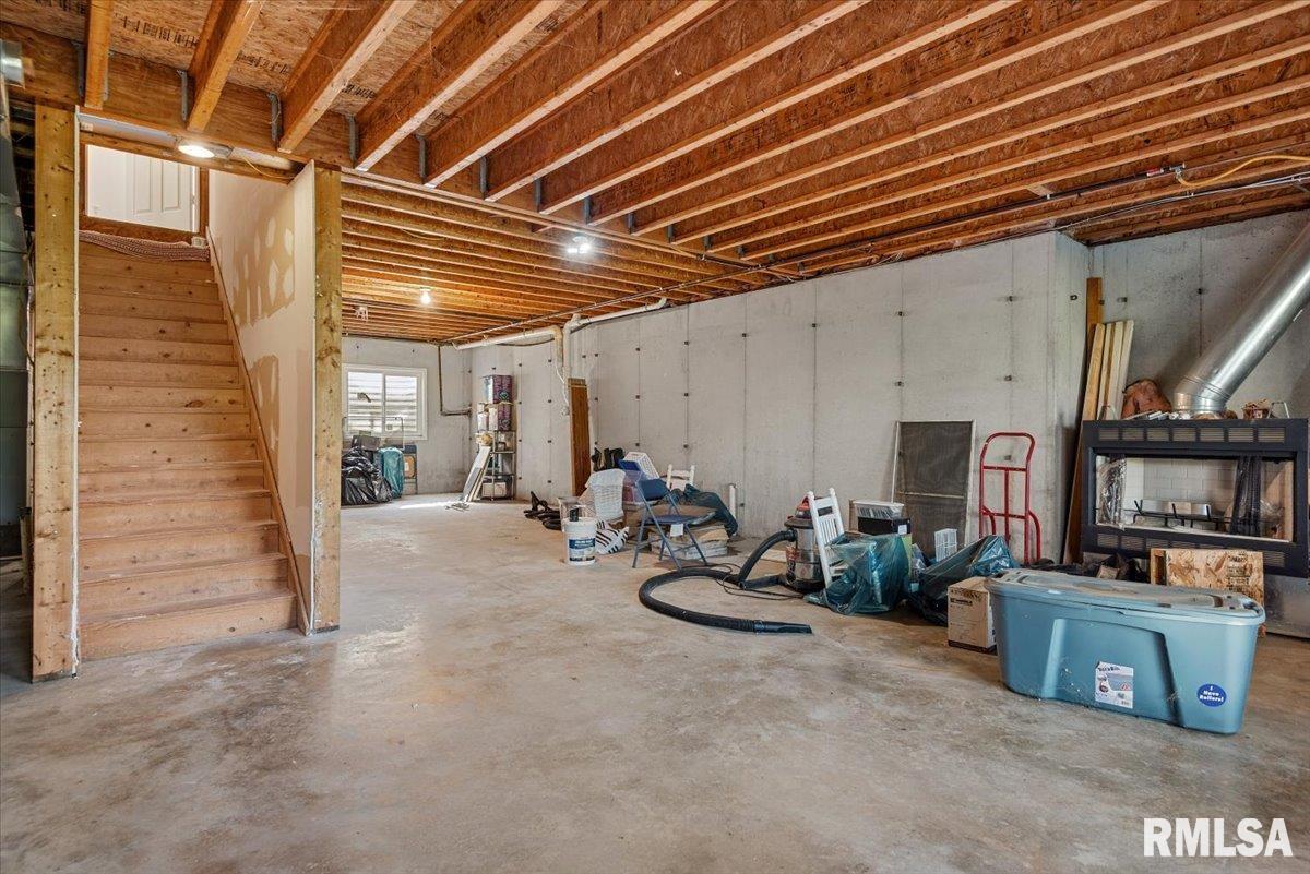 320 Timber Ridge Road Mechanicsburg, IL 62545 - Photo 39 of 57 Gallery Image 39