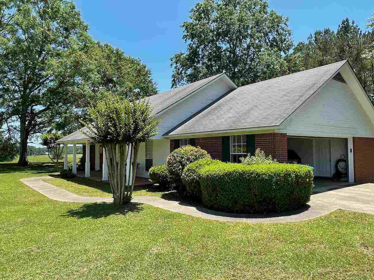 34 Dr Brantley Road Walnut Grove, MS 39189 - Photo 2 of 23 Photo 2