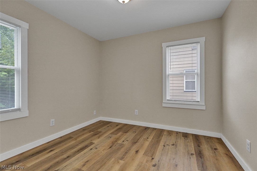 4358 Wyatt Road Cleveland, OH 44128 - Photo 13 of 31 Gallery Image 13