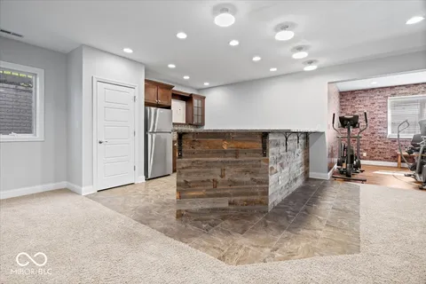 $1,390,000 | 16540 Shore Oaks Court, Noblesville, IN 46060