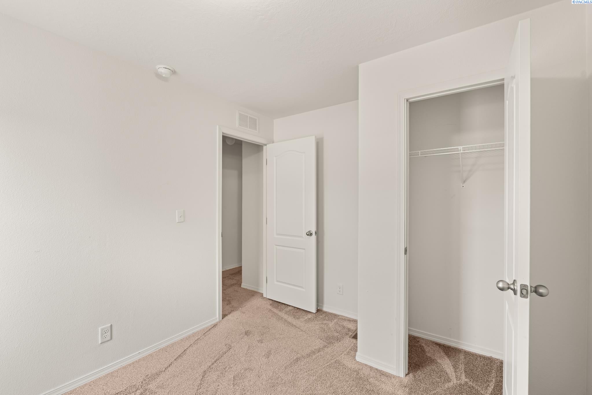 203106 East Bowles Road, Unit 83 Kennewick, WA 99337 - Photo 17 of 25 Gallery Image 17