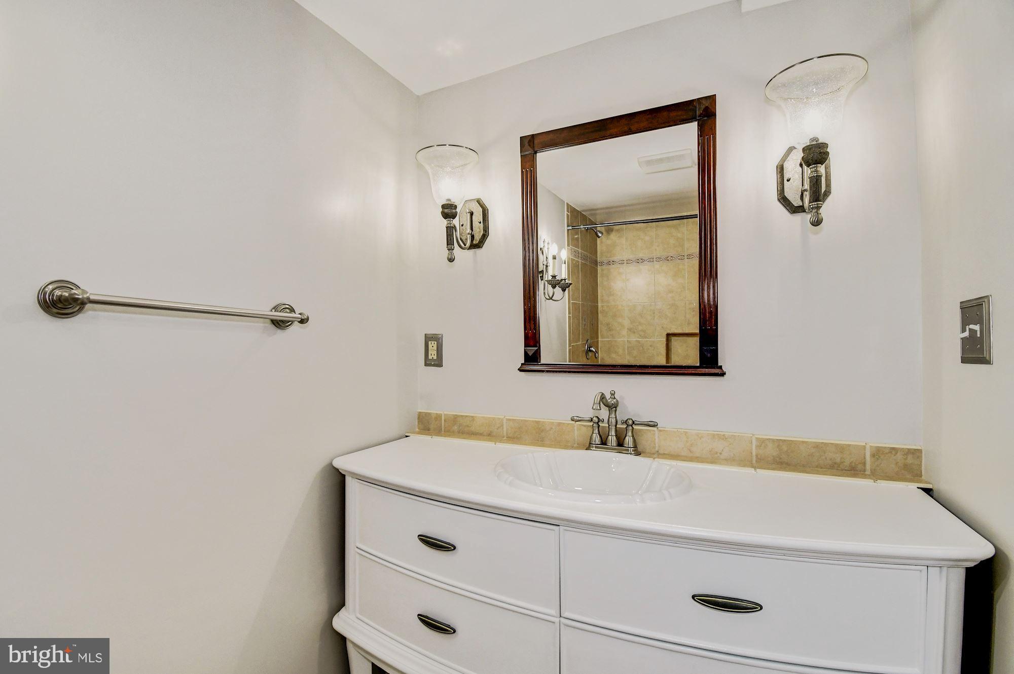 8721 Gateshead Road Alexandria, VA 22309 - Photo 41 of 48 Gallery Image 41