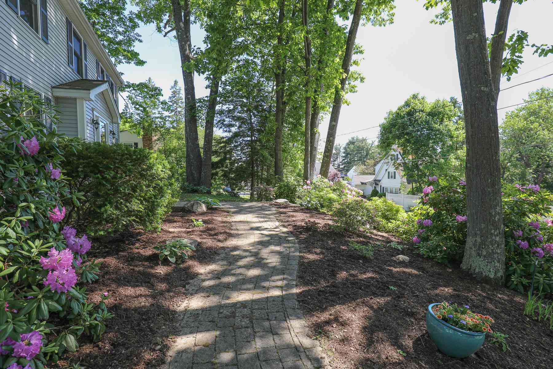 465 Ray Street Manchester, NH 03104 - Photo 13 of 40 Gallery Image 13