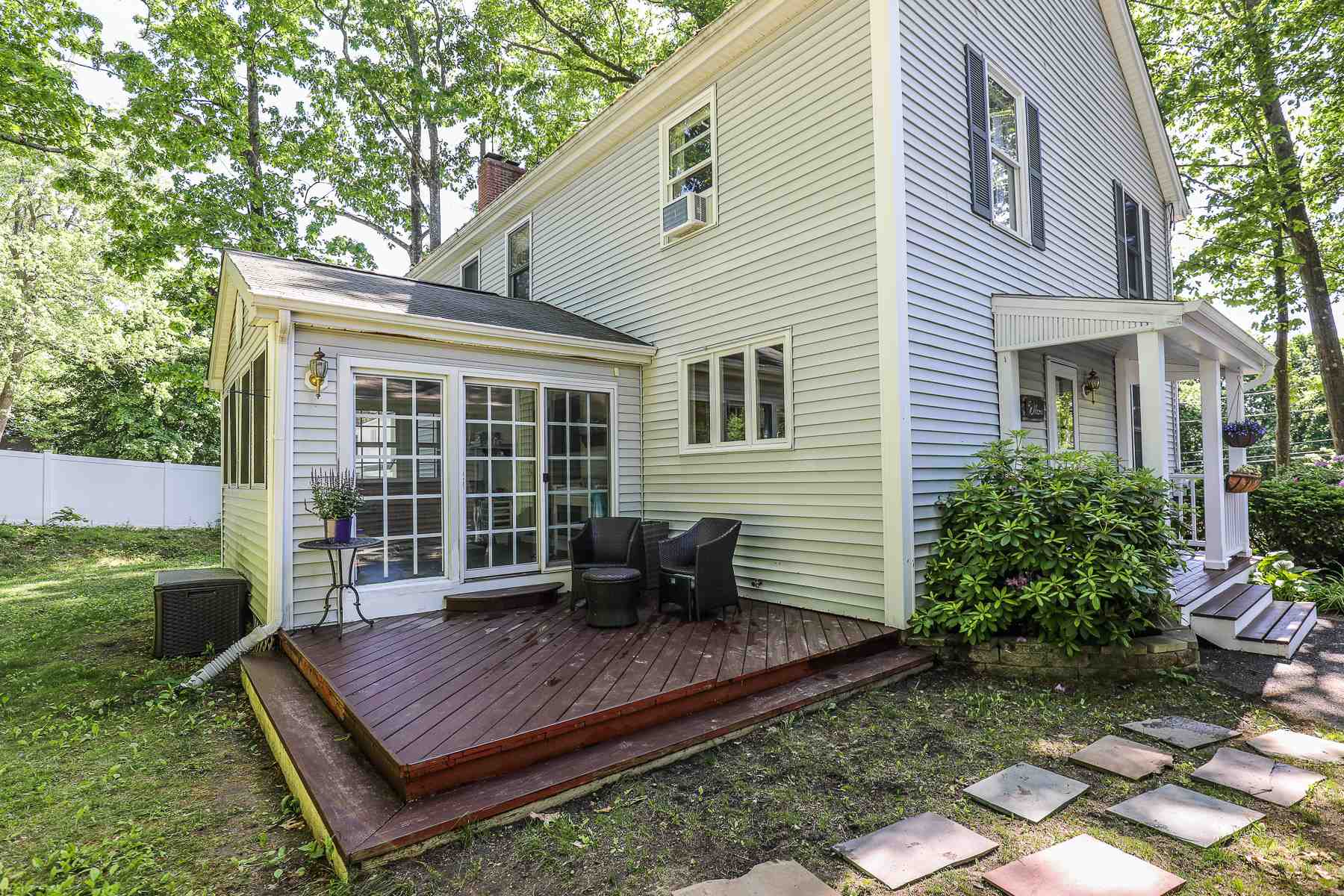465 Ray Street Manchester, NH 03104 - Photo 29 of 40 Gallery Image 29