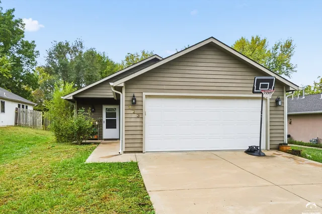 $265,000 | 923 Ward Avenue, Lawrence, KS 66044