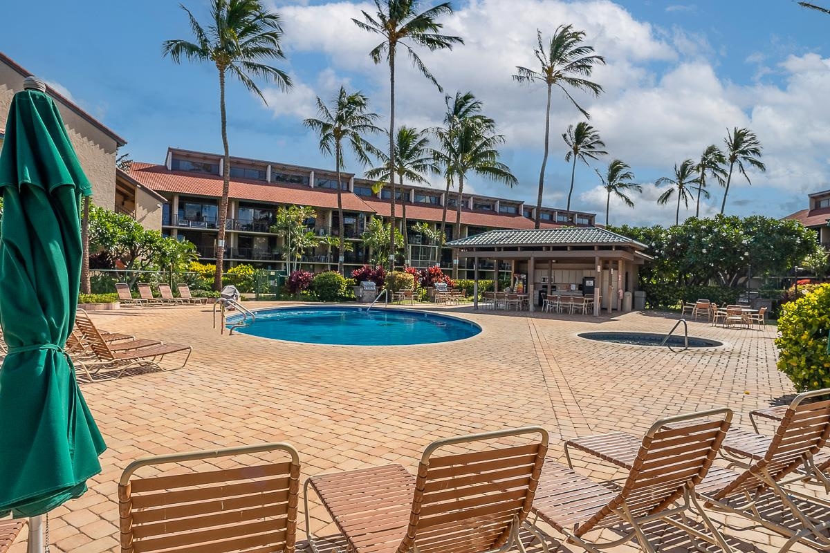 940 South Kihei Road, Unit B204 Kihei, HI 96753 - Photo 27 of 30 a view of a house with swimming pool