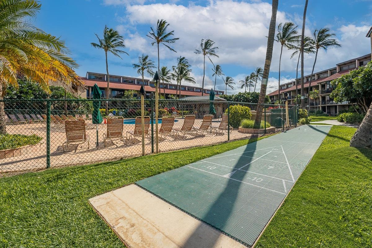 940 South Kihei Road, Unit B204 Kihei, HI 96753 - Photo 28 of 30 a view of a park with a slide