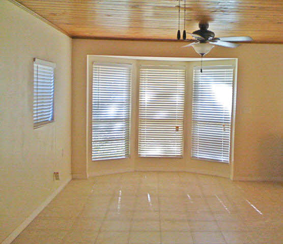 22437 Longview Drive Foley, AL 36535 - Photo 9 of 12 Bay Windows