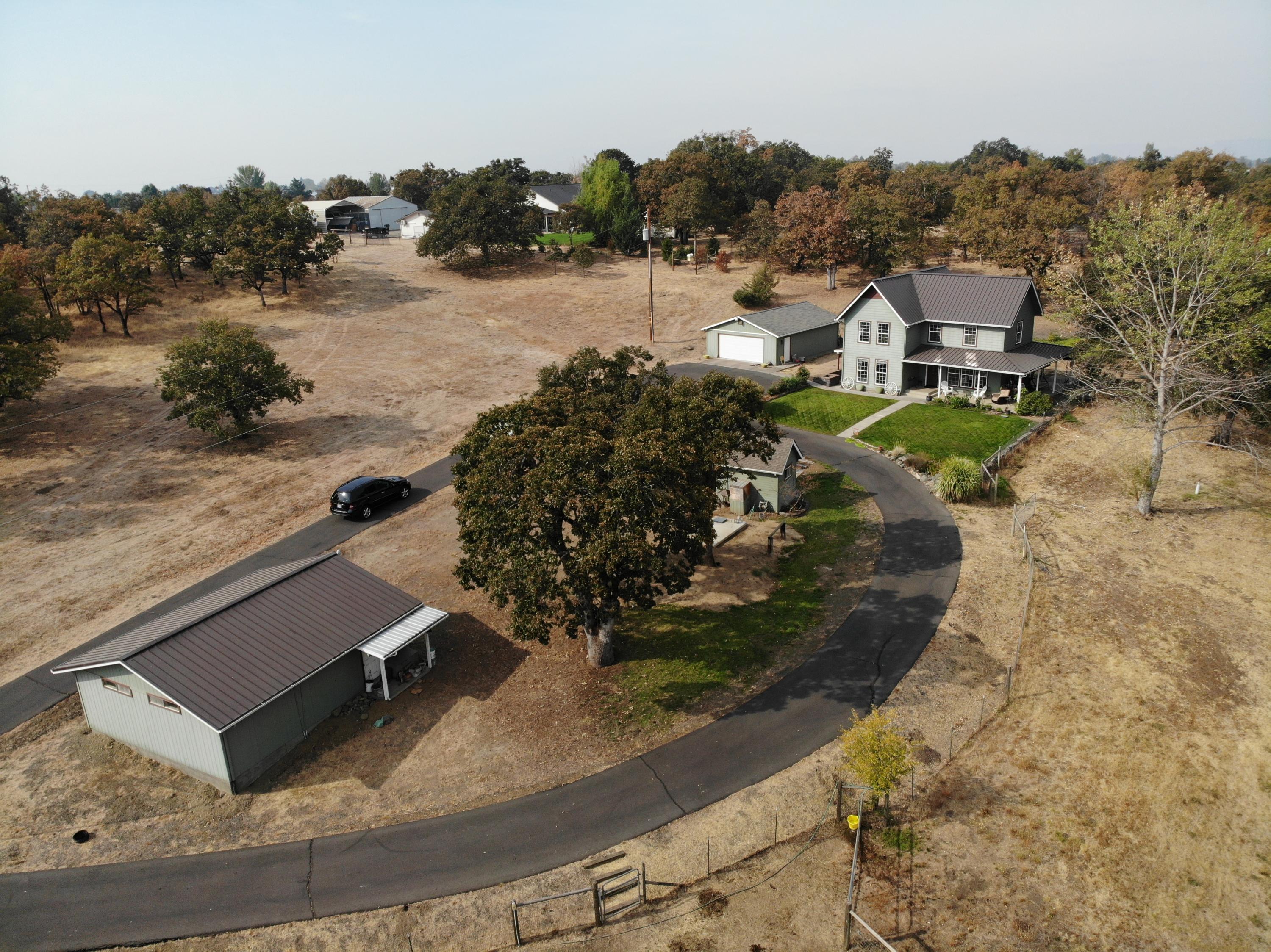 1023 Bigham Brown Road Eagle Point, OR 97524 - Photo 33 of 52 DJI_0889