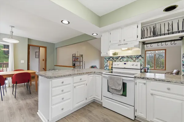 $409,900 | 9095 Huron River Drive, Brighton, MI 48116