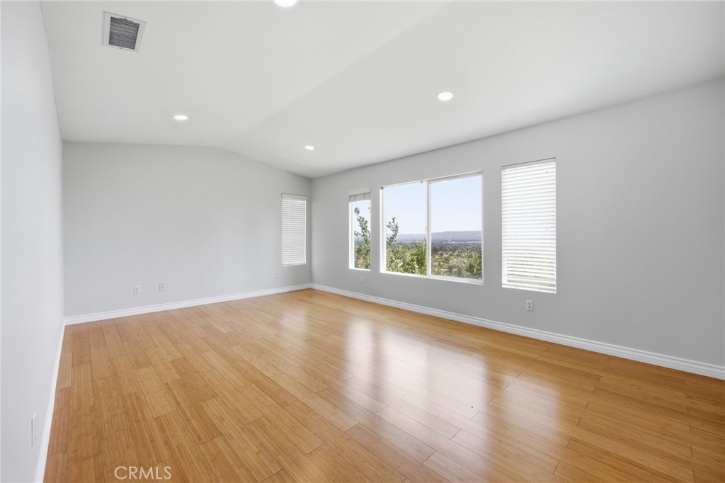 20716 Pesaro Way Porter Ranch, CA 91326 - Photo 20 of 30 Gallery Image 20