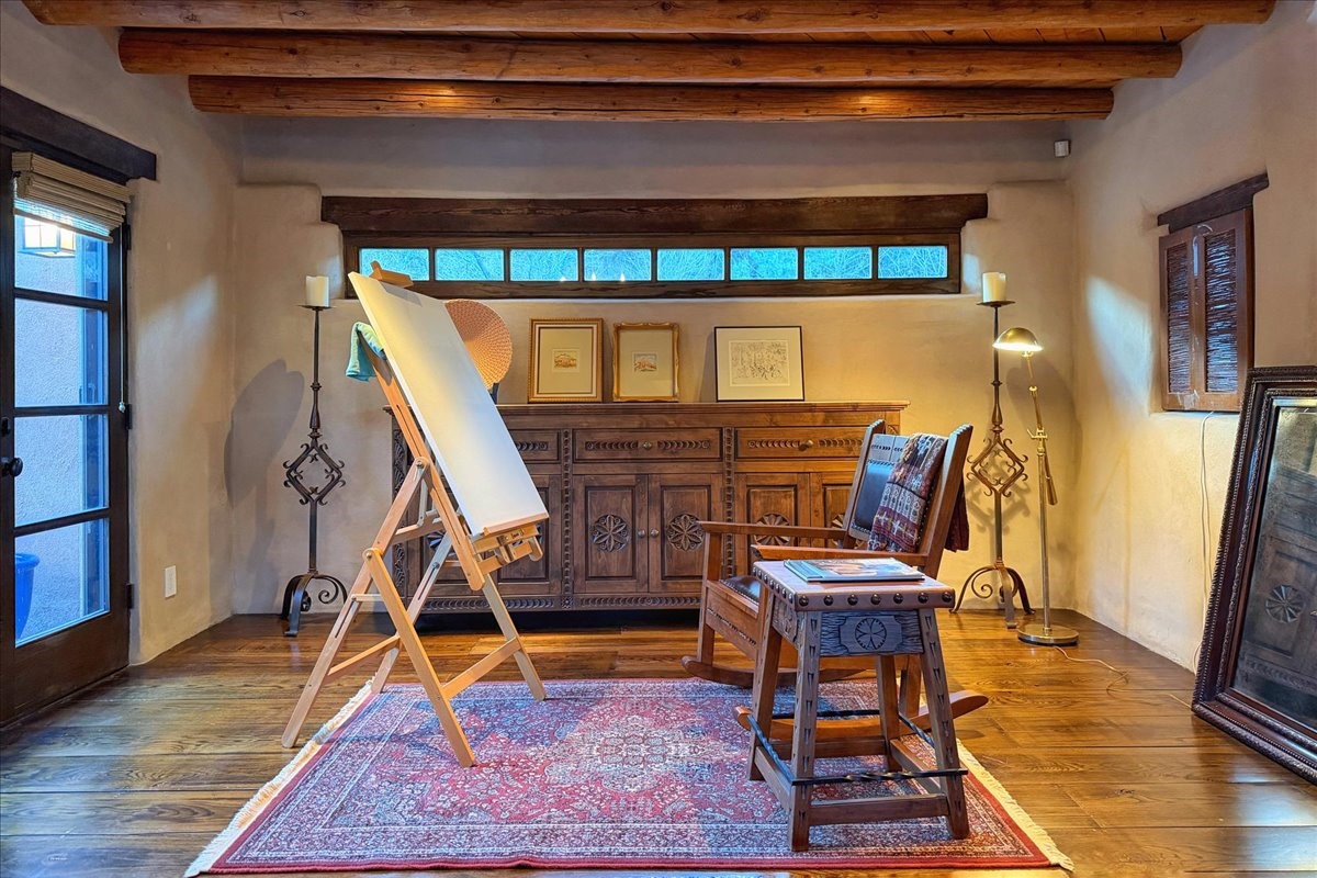 1433 Upper Canyon Road Santa Fe, NM 87501 - Photo 18 of 57 Sitting Area