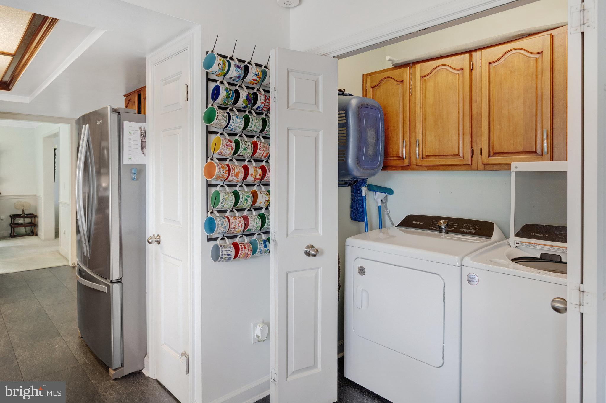 21 Burns Road Stafford, VA 22554 - Photo 10 of 35 Bright and functional laundry space.