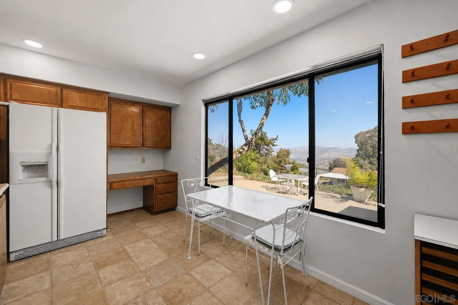 133 La Cresta Heights Road El Cajon, CA 92021 - Photo 12 of 30