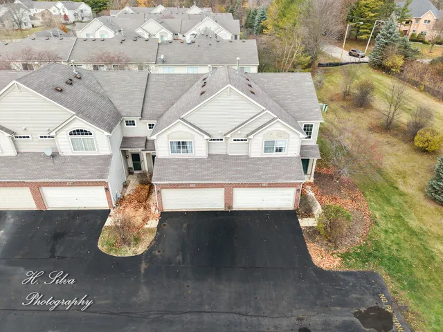 $284,900 | 3434 Blue Ridge Drive, Carpentersville, IL 60110