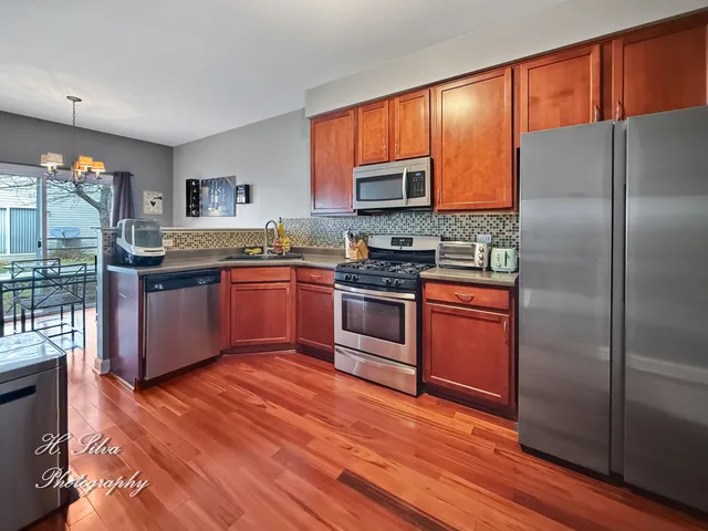 $284,900 | 3434 Blue Ridge Drive, Carpentersville, IL 60110