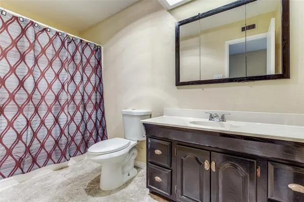 $3,200 | 6662 Roundrock Road, Dallas, TX 75248