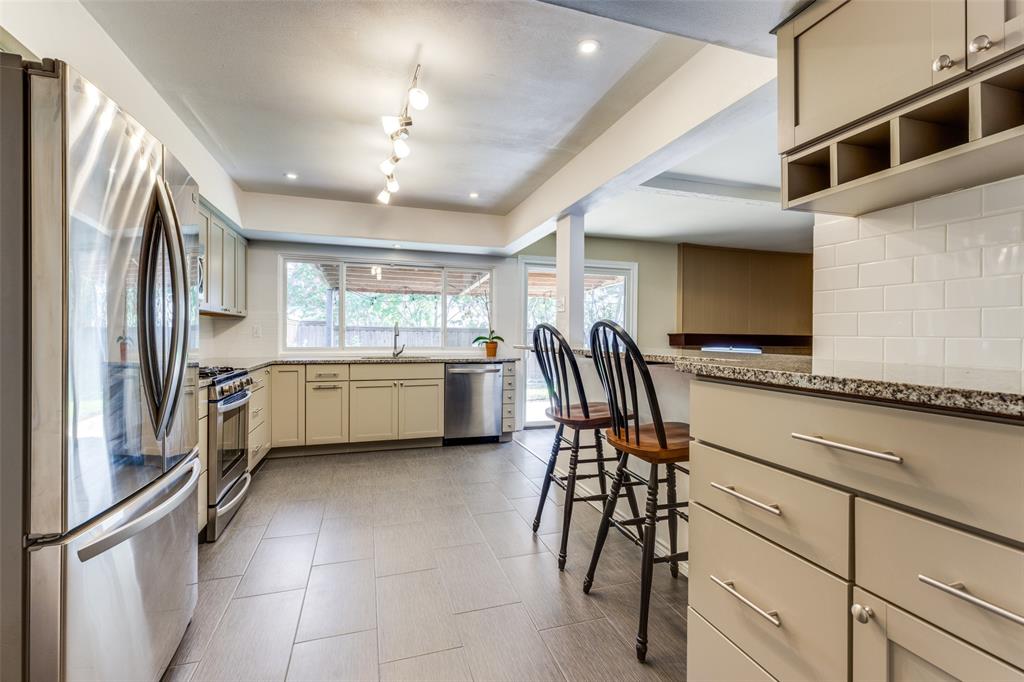 6662 Roundrock Road Dallas, TX 75248 - Photo 4 of 23