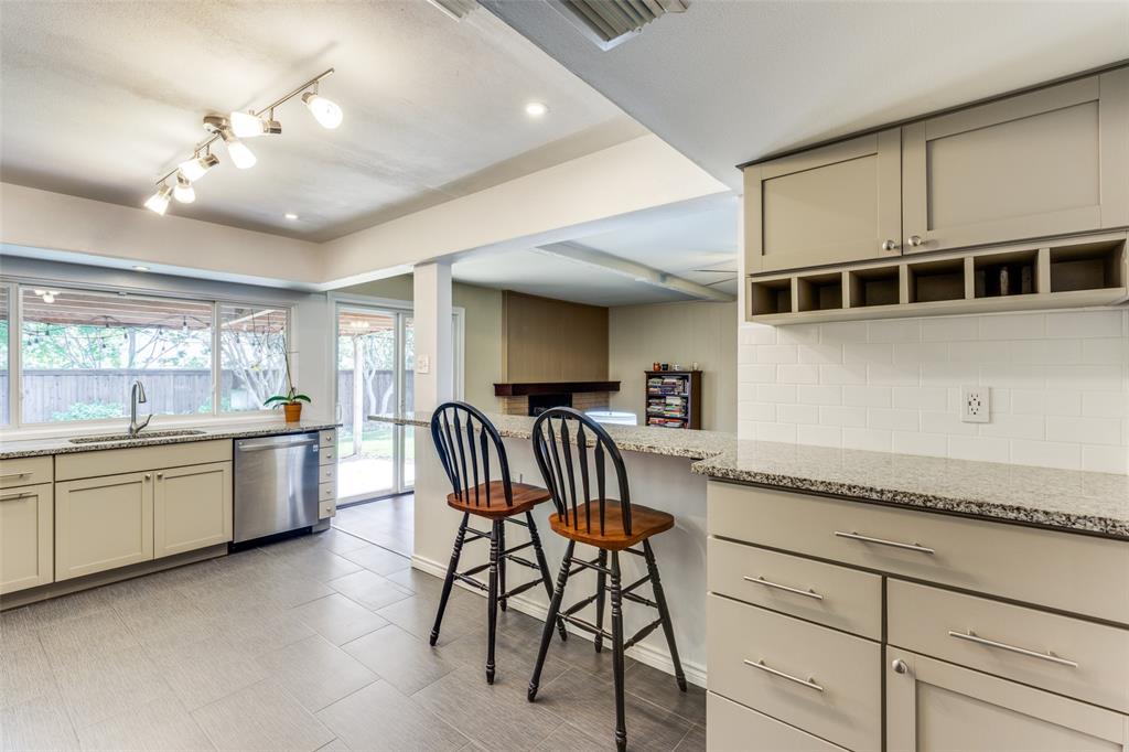 6662 Roundrock Road Dallas, TX 75248 - Photo 5 of 23