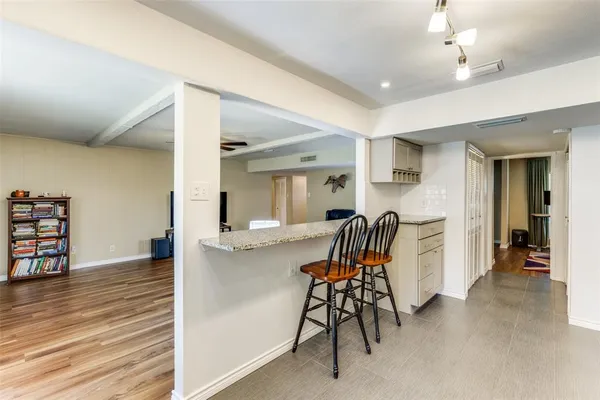 $3,200 | 6662 Roundrock Road, Dallas, TX 75248