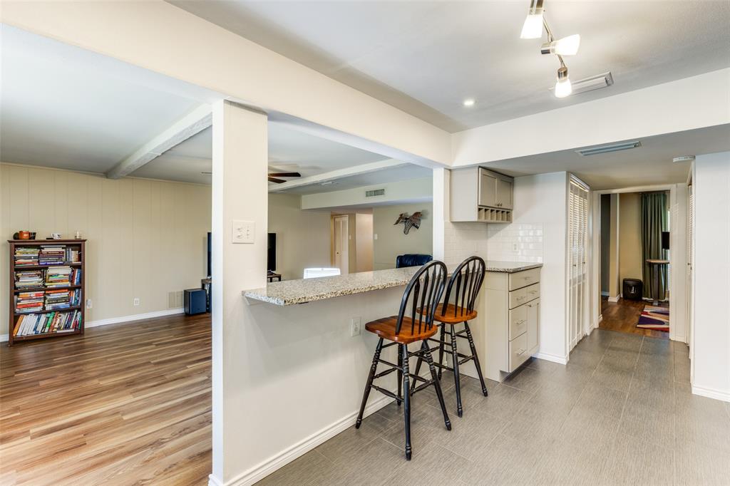 6662 Roundrock Road Dallas, TX 75248 - Photo 6 of 23