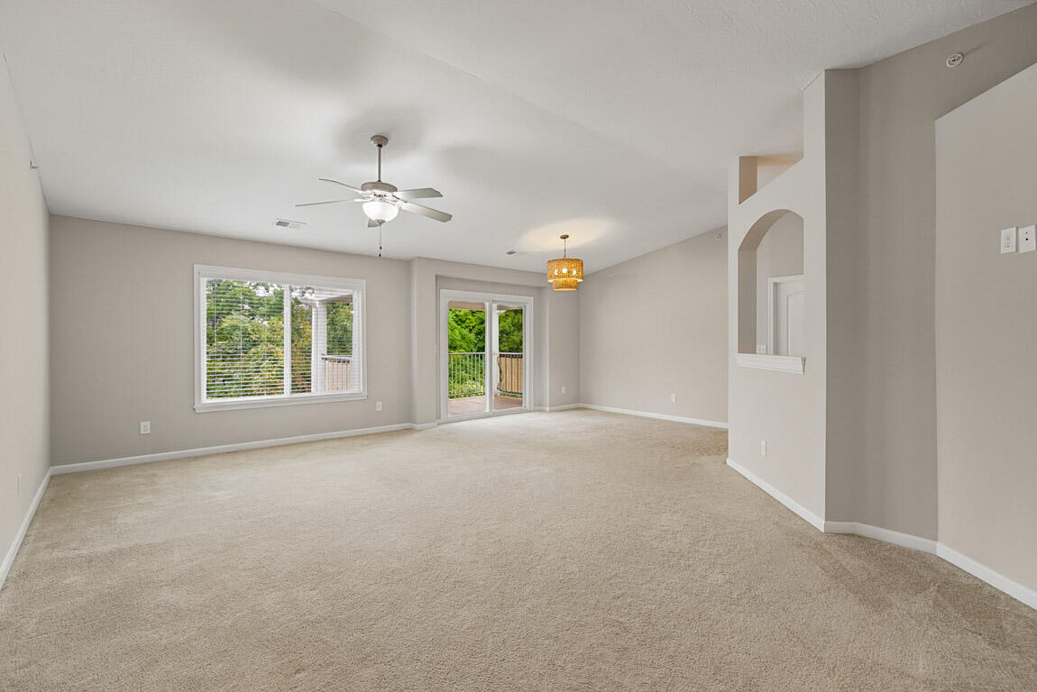4292 Country Mill Ridge Burlington, KY 41005 - Photo 6 of 22 Livingroom