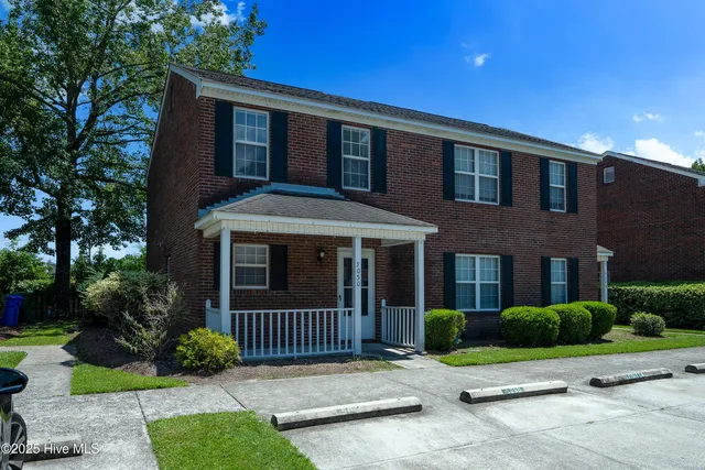 $214,900 | 5050 Lamppost Circle, Wilmington, NC 28403
