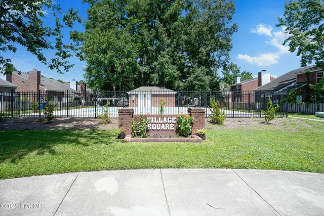 $214,900 | 5050 Lamppost Circle, Wilmington, NC 28403