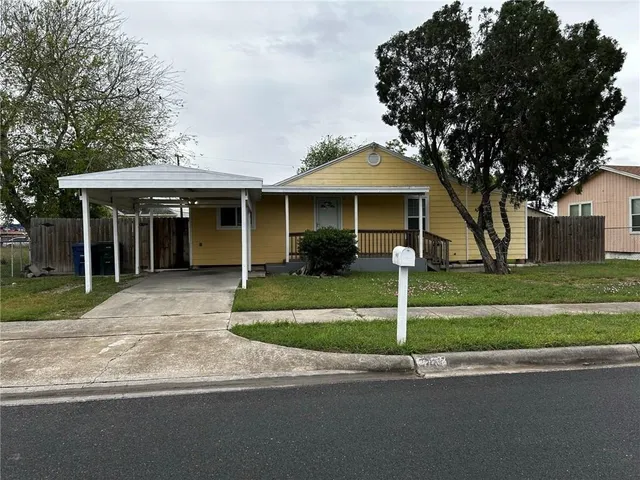 $1,300 | 5410 Crockett Street, Corpus Christi, TX 78415
