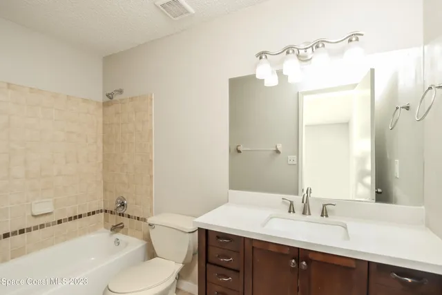 $1,610 | 339 13th Lane Southwest, Vero Beach, FL 32962