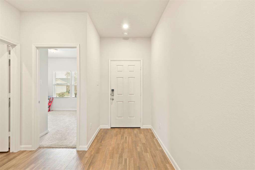 513 Jameson Springtown, TX 76082 - Photo 20 of 34