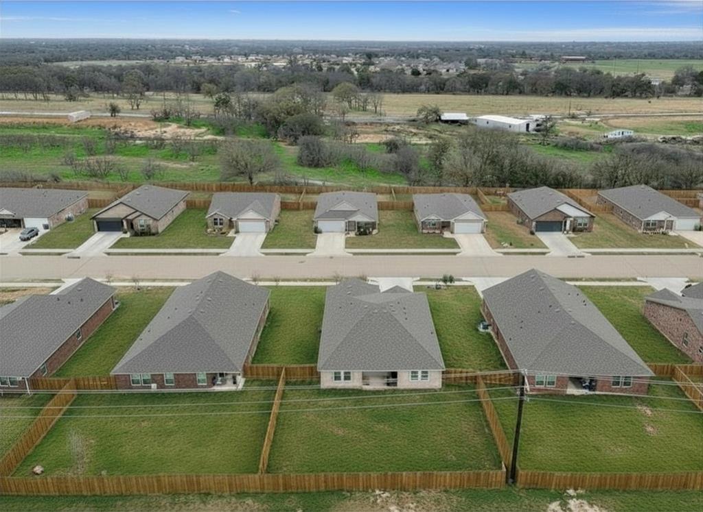 513 Jameson Springtown, TX 76082 - Photo 31 of 34