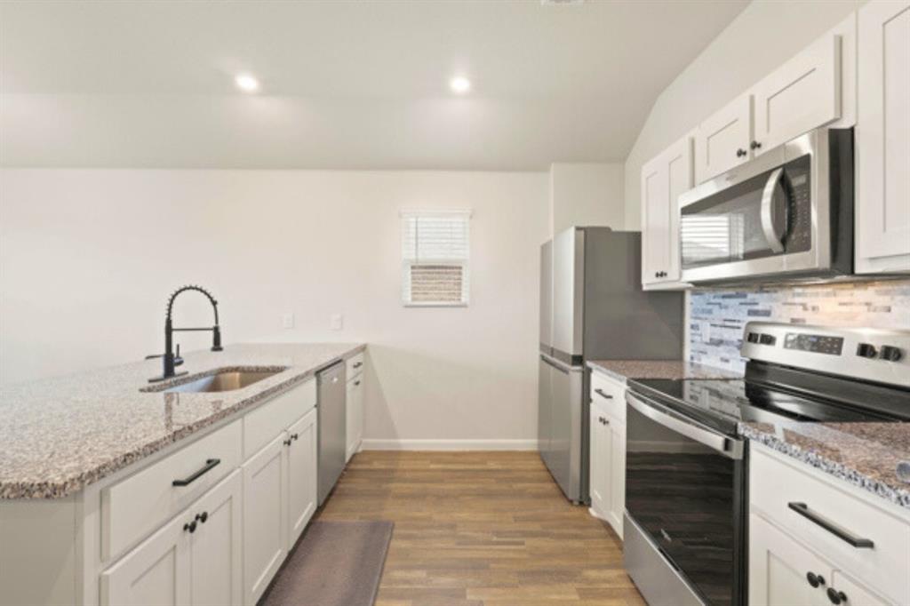 513 Jameson Springtown, TX 76082 - Photo 6 of 34