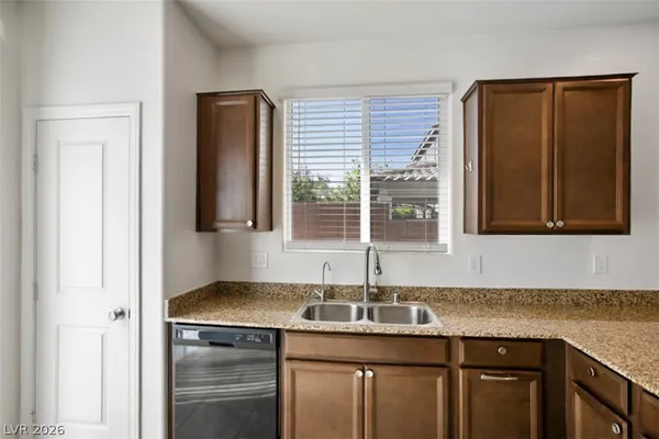 $1,895 | 1666 Crisp Pear Court, Las Vegas, NV 89108