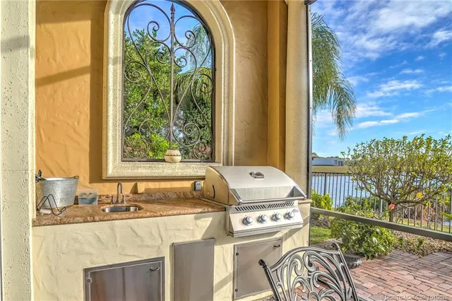 $1,400,000 | 231 Southeast Bella Strano, Port St. Lucie, FL 34984