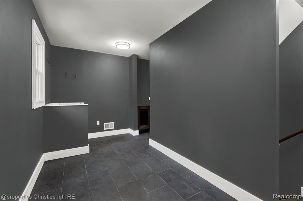 5080 Tootmoor Road Bloomfield Hills, MI 48302 - Photo 21 of 54