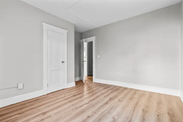 a view of back yard of the house