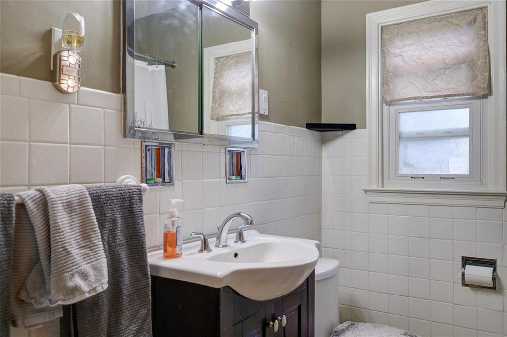 356 North Franklin Road Indianapolis, IN 46219 - Photo 22 of 43 Gallery Image 22