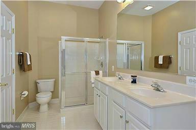 13606 Mills Farm Road Rockville, MD 20850 - Photo 12 of 18 Bath (Master)