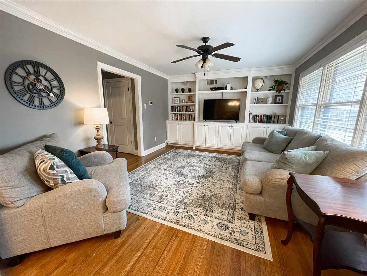 4770 Dee Road Memphis, TN 38117 - Photo 2 of 15