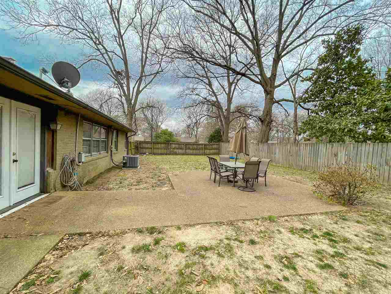 4770 Dee Road Memphis, TN 38117 - Photo 13 of 15