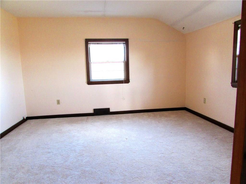 914 Wible Run Road Pittsburgh, PA 15209 - Photo 22 of 25 3rd bedroom