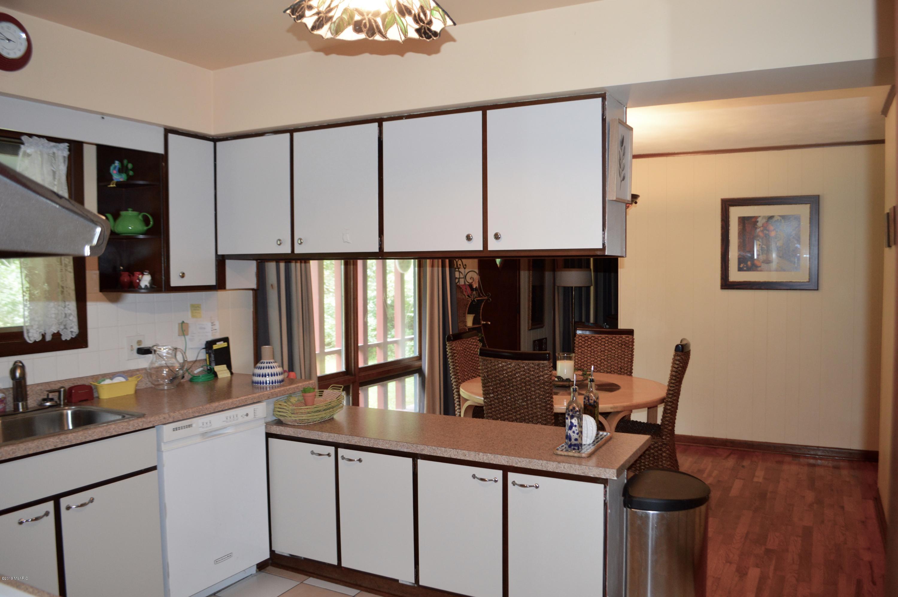 19536 South Martin Road Three Oaks, MI 49128 - Photo 5 of 17 DSC_0283